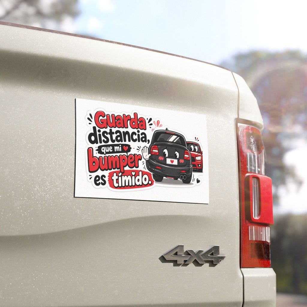 Car Magnet — "Guarda distancia, que mi bumper es tímido" Cute Spanish Safety Sticker